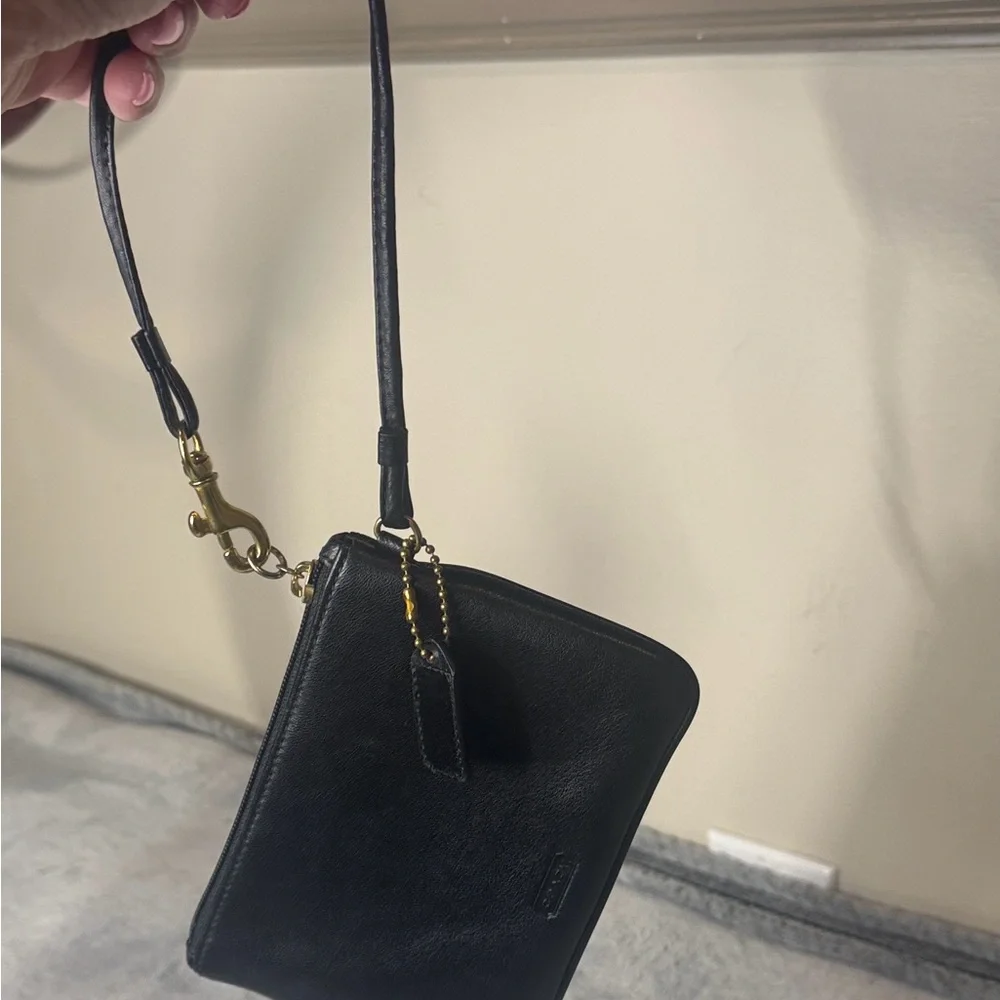 Coach Black Smooth Leather Wristlet - Vintage Y2K - Picture 8 of 9